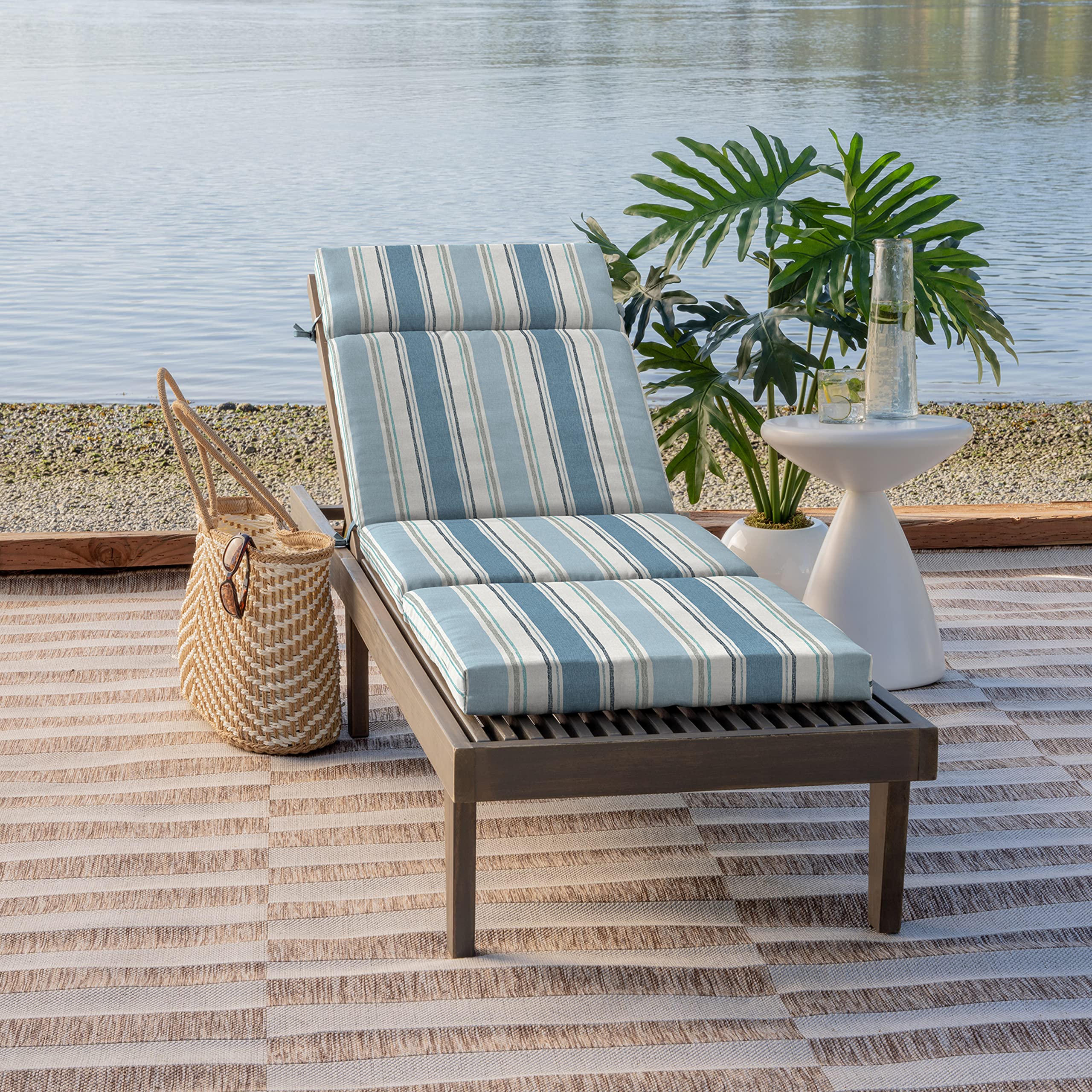Arden Selections close-up of polyester linen texture with durable weave