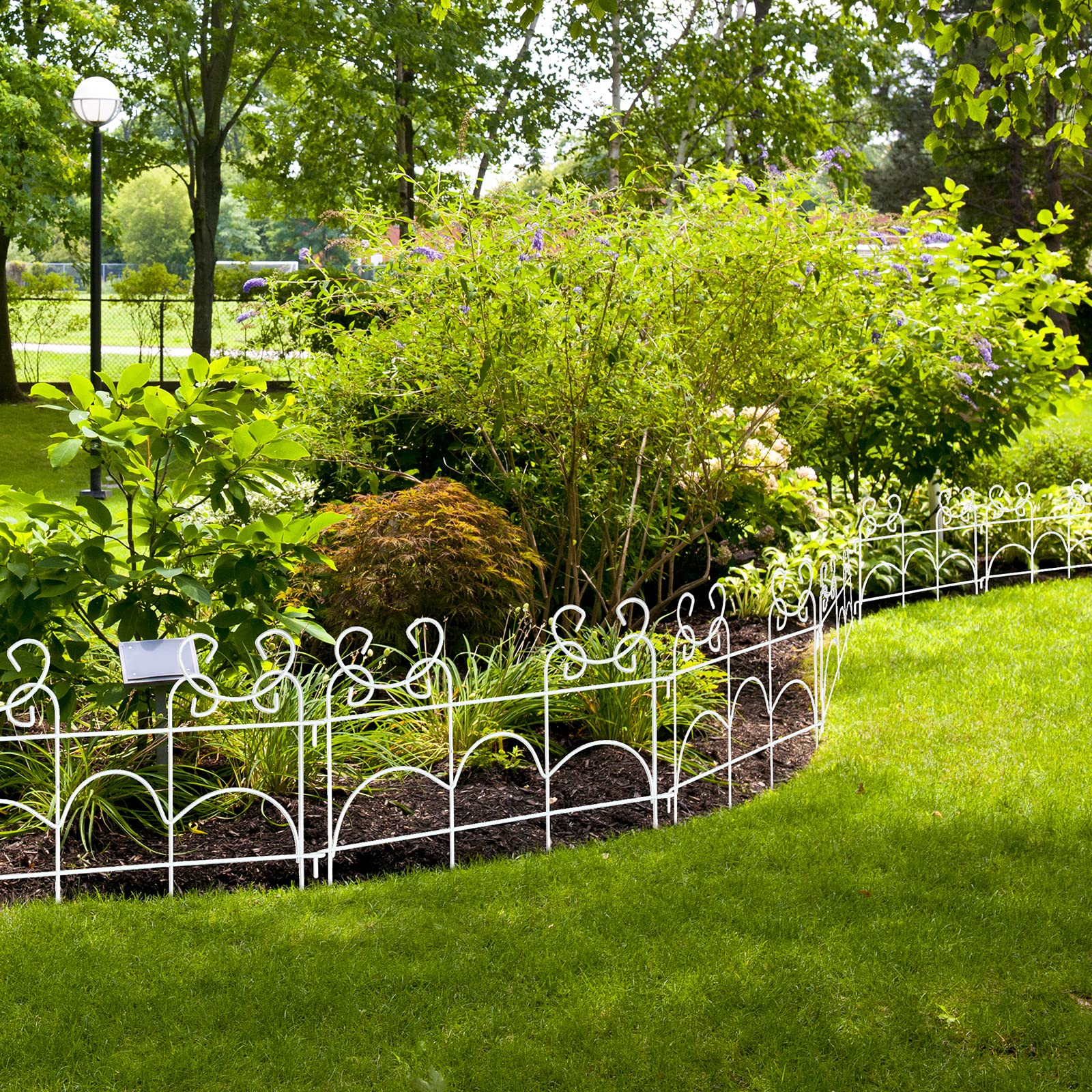 ARIFARO assembled straight edge defining lawn with neat visual separation benefit