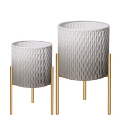 ARNIS close-up of wavy texture highlighting decorative finish and tactile appeal