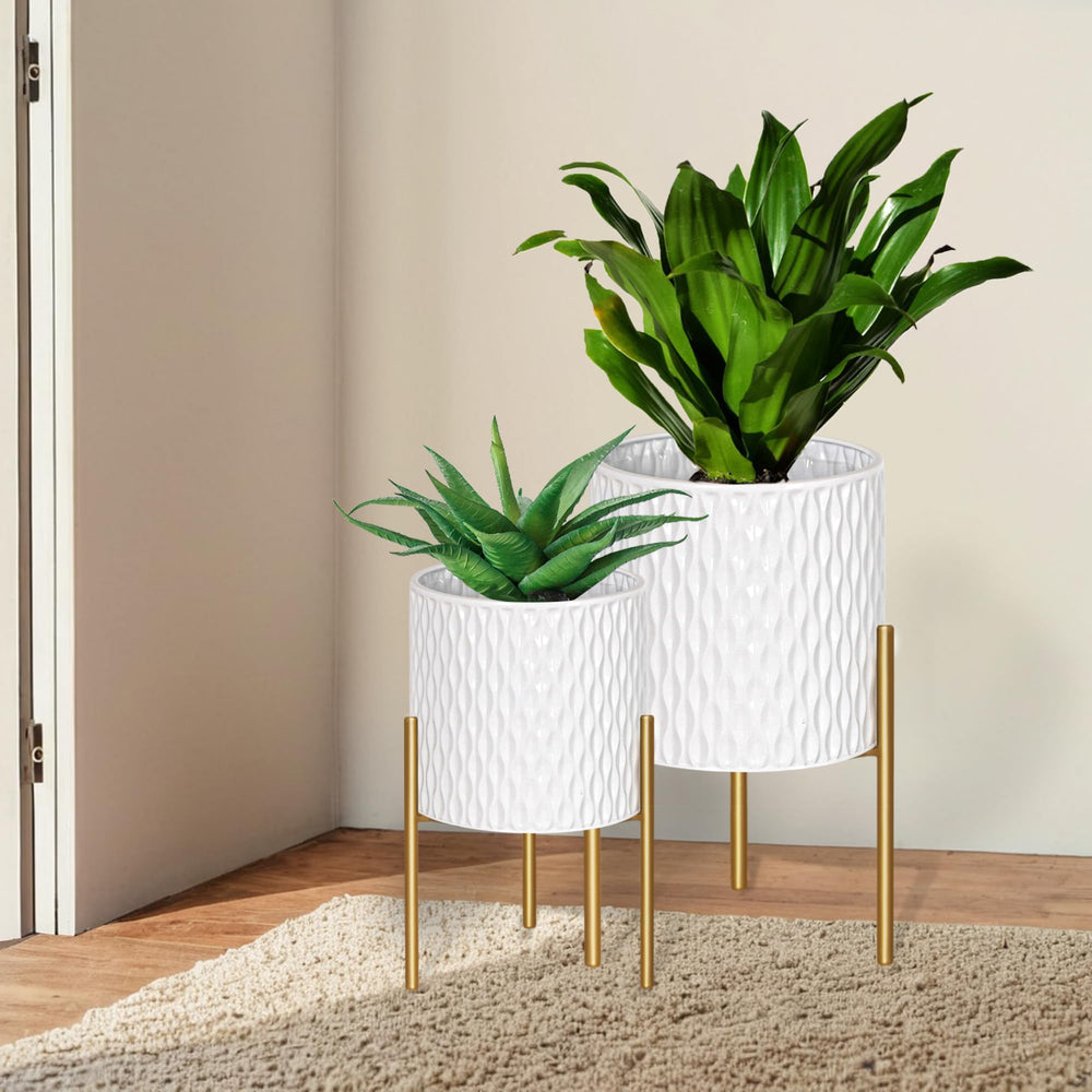 ARNIS planters styled in a living room, enhances interior with greenery