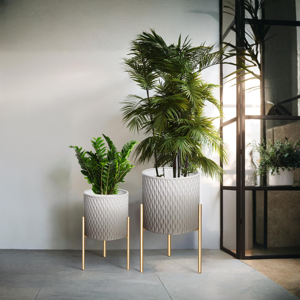 ARNIS set on patio showing weather-suitable design and outdoor styling benefit