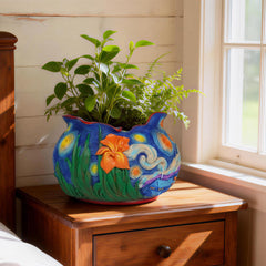 ArtCachet planter planted with succulents demonstrating healthy display and root space benefits