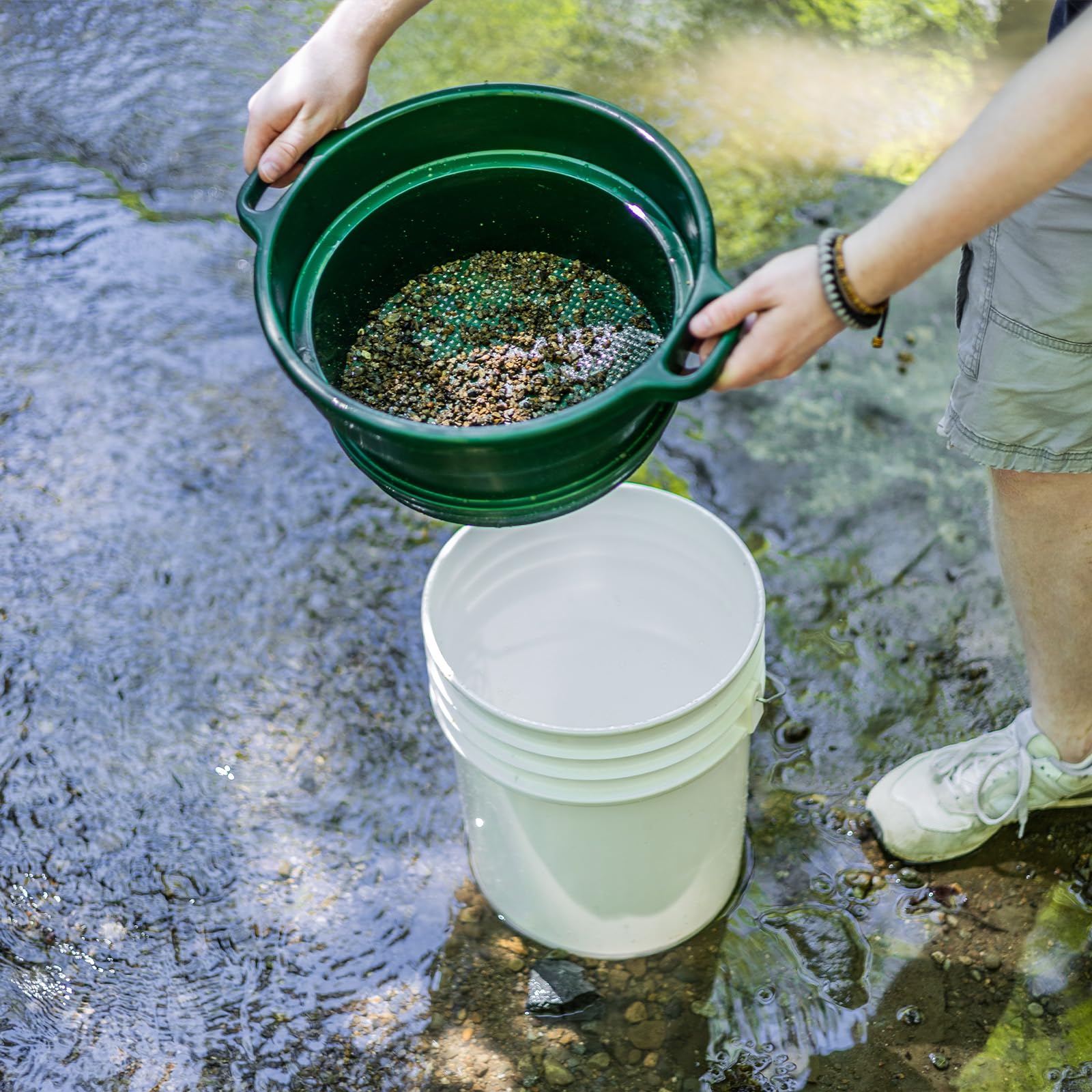ASR Outdoor in-field lifestyle shot showing efficient sifting on location