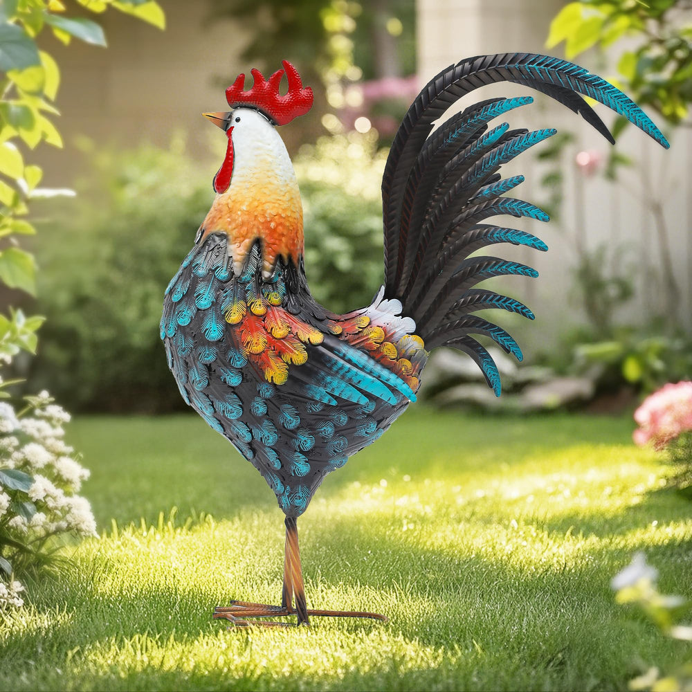 Autodaya rooster front view showing bold silhouette and focal impact