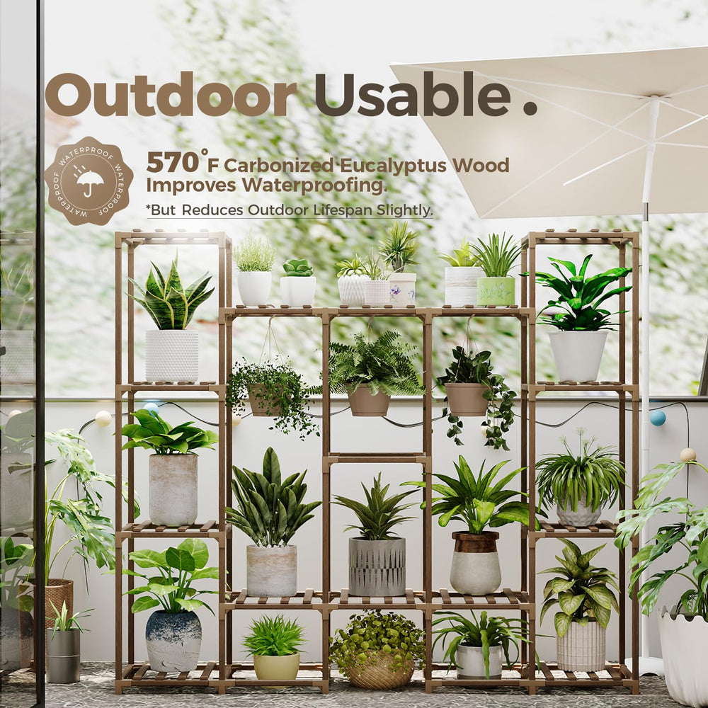Bamworld soporte instalado en salón que organiza plantas y decora el espacio