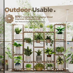 Bamworld soporte instalado en salón que organiza plantas y decora el espacio