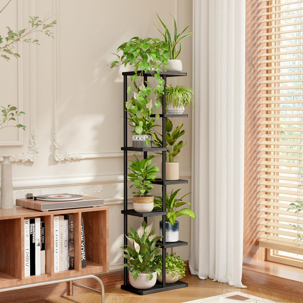Bamworld top-down view with plants showing easy drainage and airflow benefit