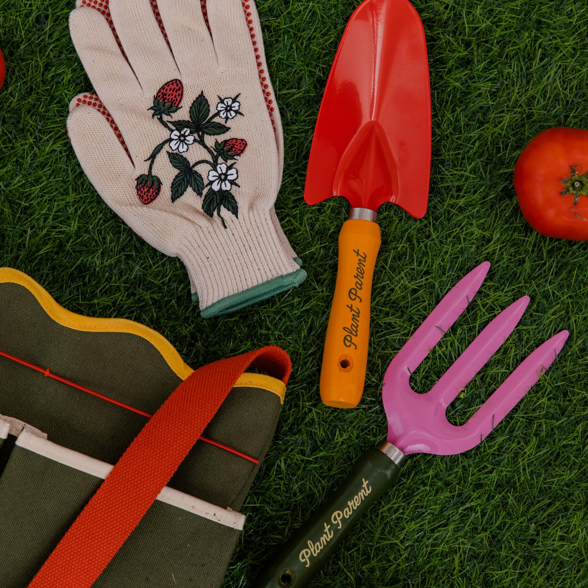 ban.do size comparison with a hand showing tool scale for container gardening