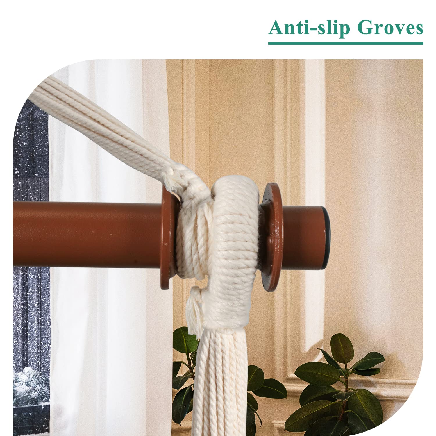 Bathonly anti-slip groove on spreader bar providing stable rope anchoring