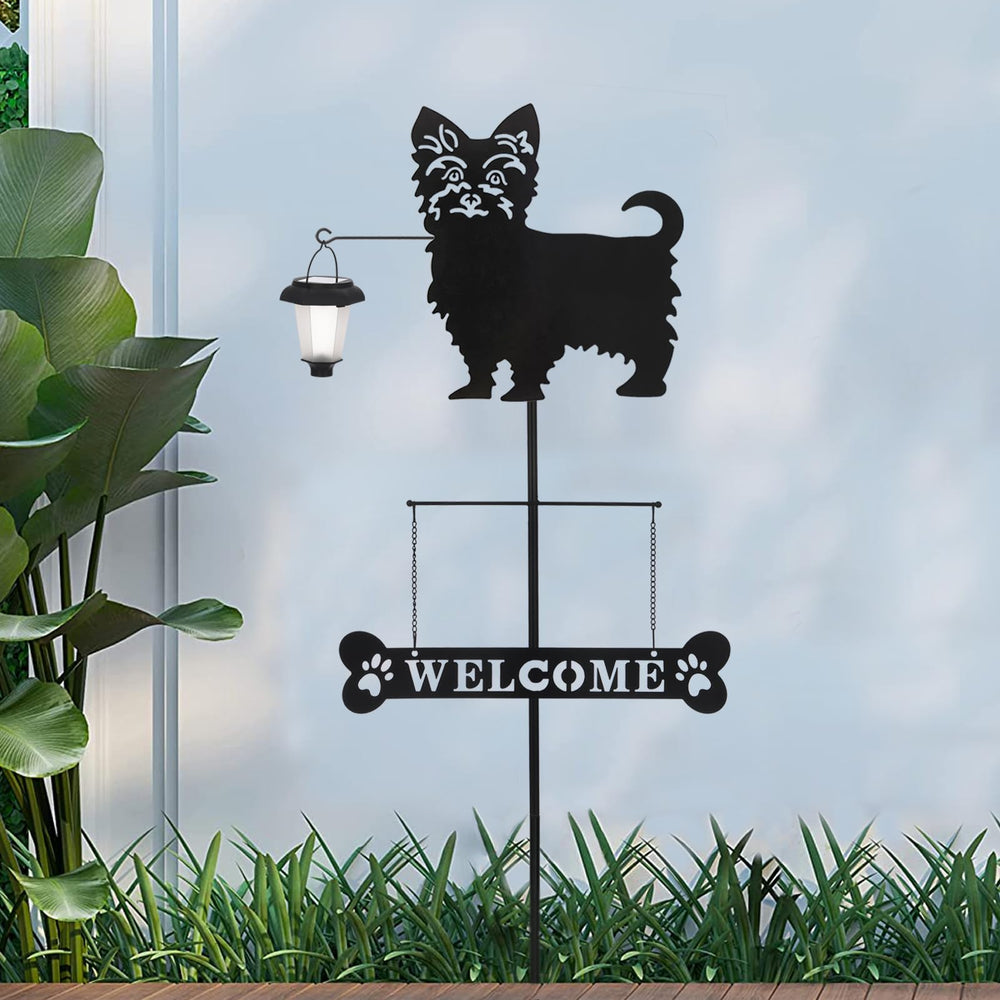 BAYN sign next to garden tools showing 39.5-inch scale and visibility
