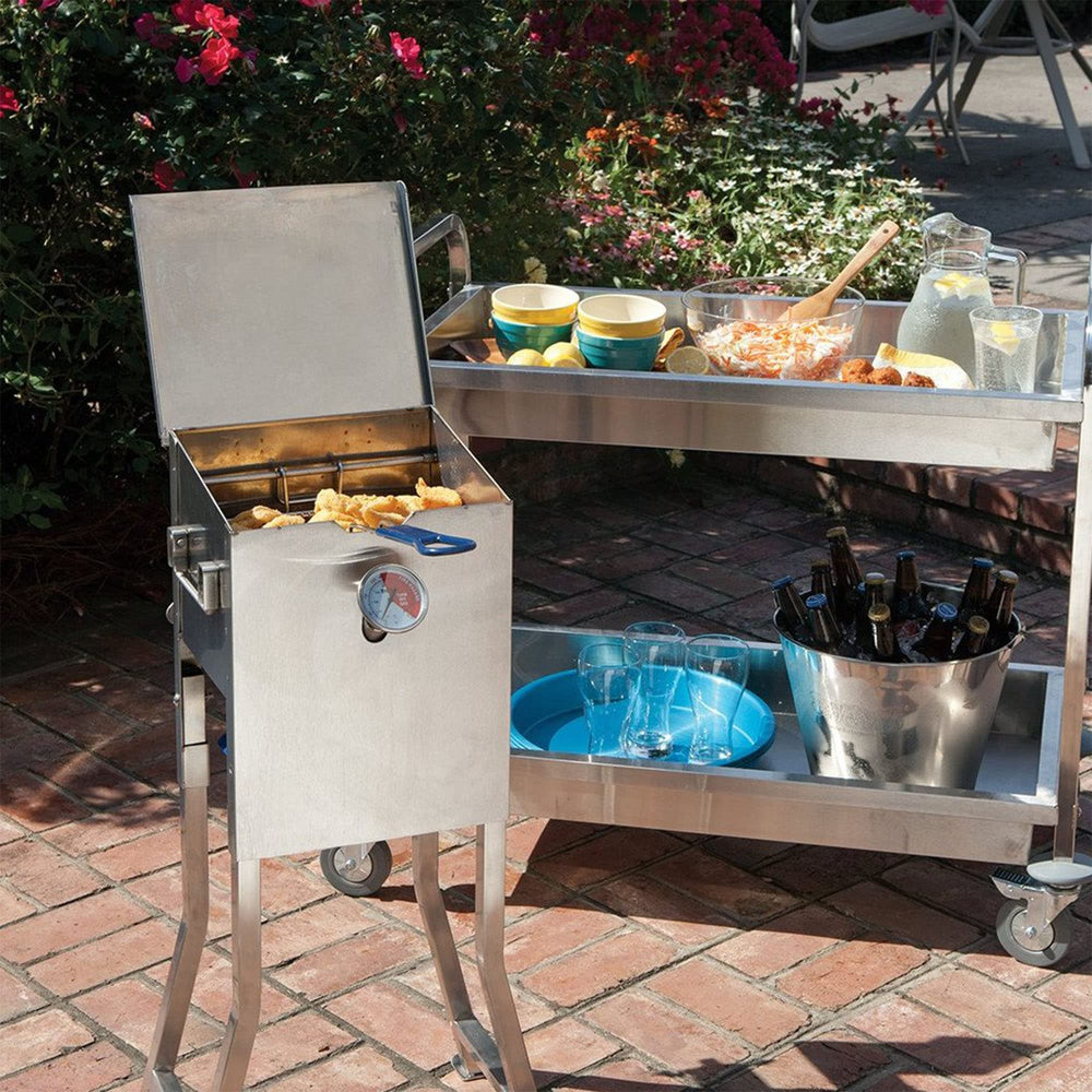Bayou Classic drain valve detail for easy oil removal and faster cleanup