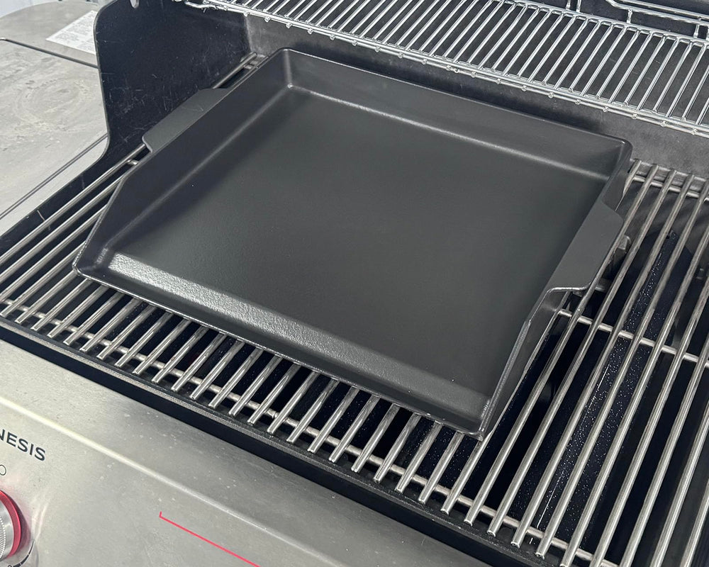 BBQ Future demonstration of cleaning and seasoning for rust prevention