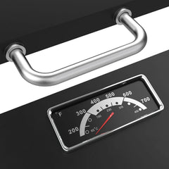 BBQ Future ergonomic handle and hinge detail for effortless lid control