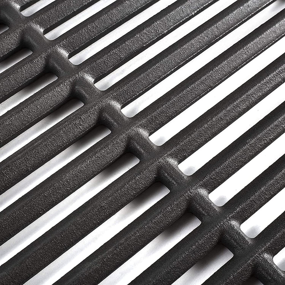 BBQ-PLUS installed grates in a CharBroil grill demonstrating even heat coverage