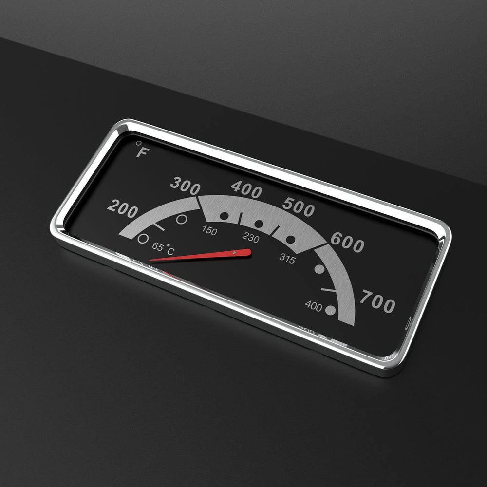 bbq777 lid surface detail highlighting weather-resistant finish benefit
