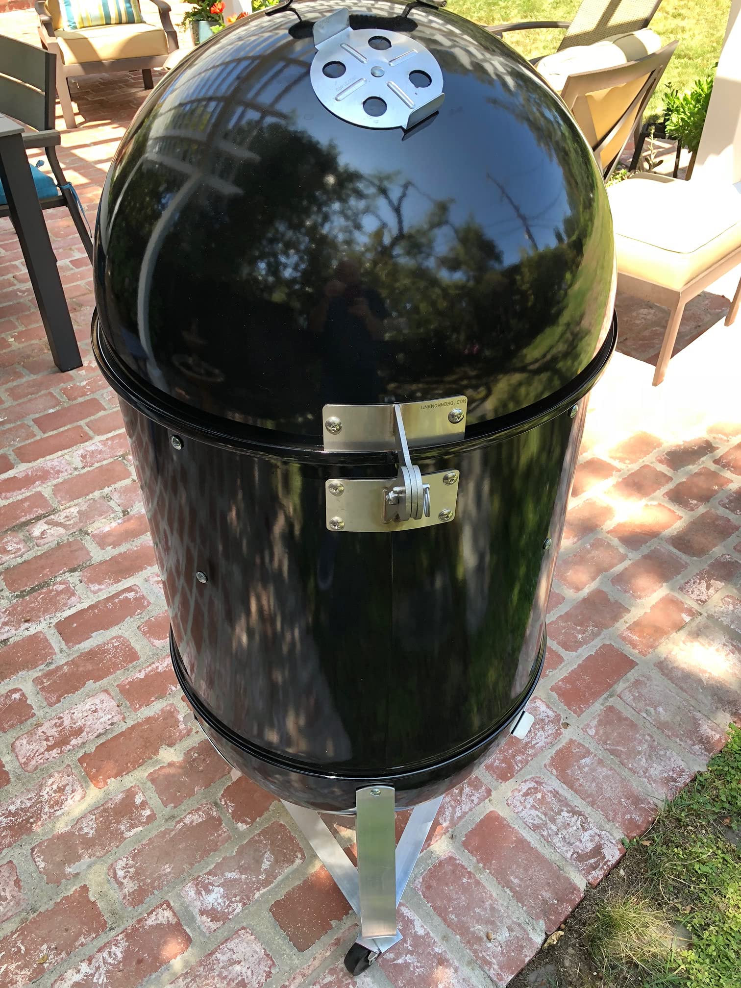 BBQgaskets hinge installed on Weber Smokey Mountain showing improved lid control