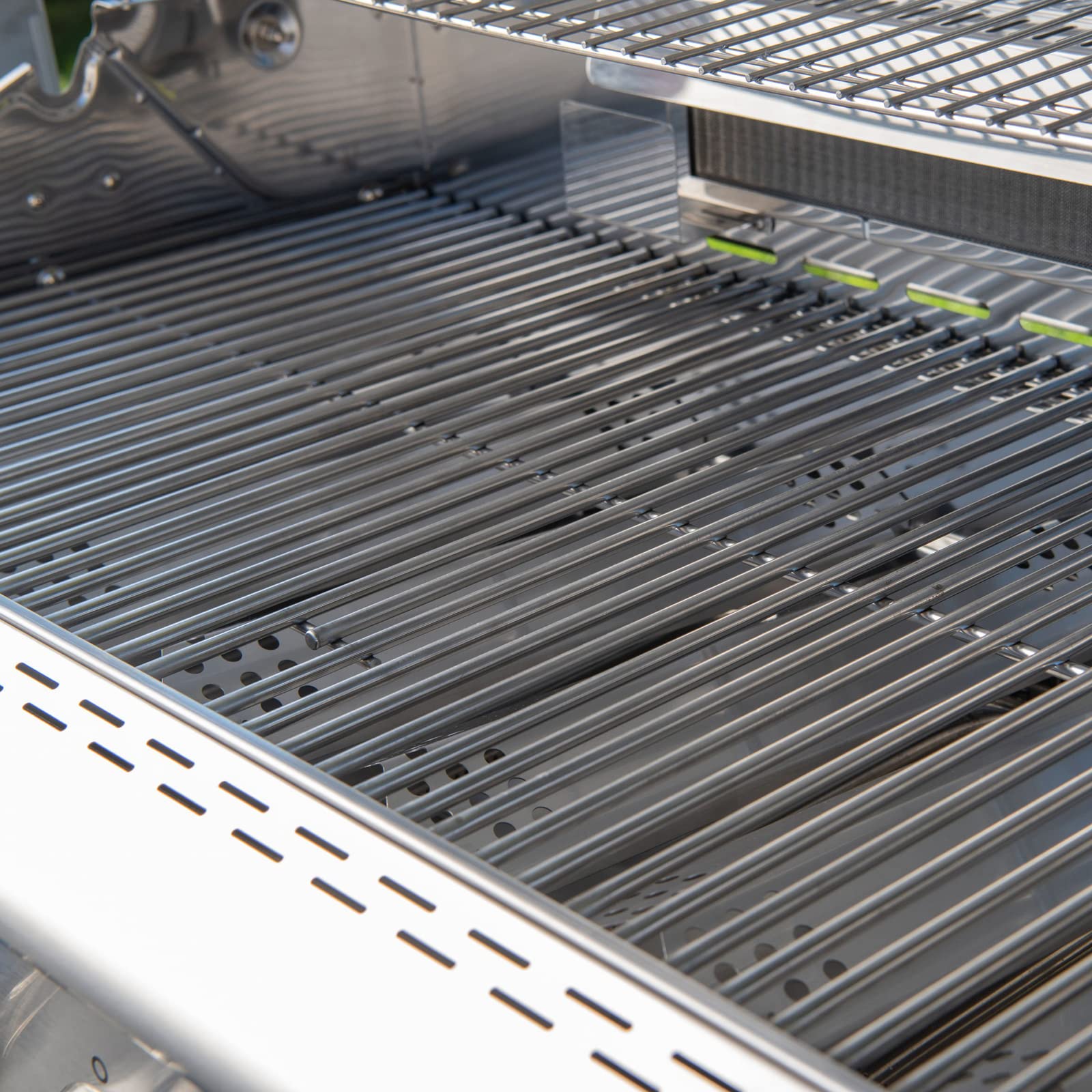BBQration lifestyle scene grilling with new grates showing improved searing results