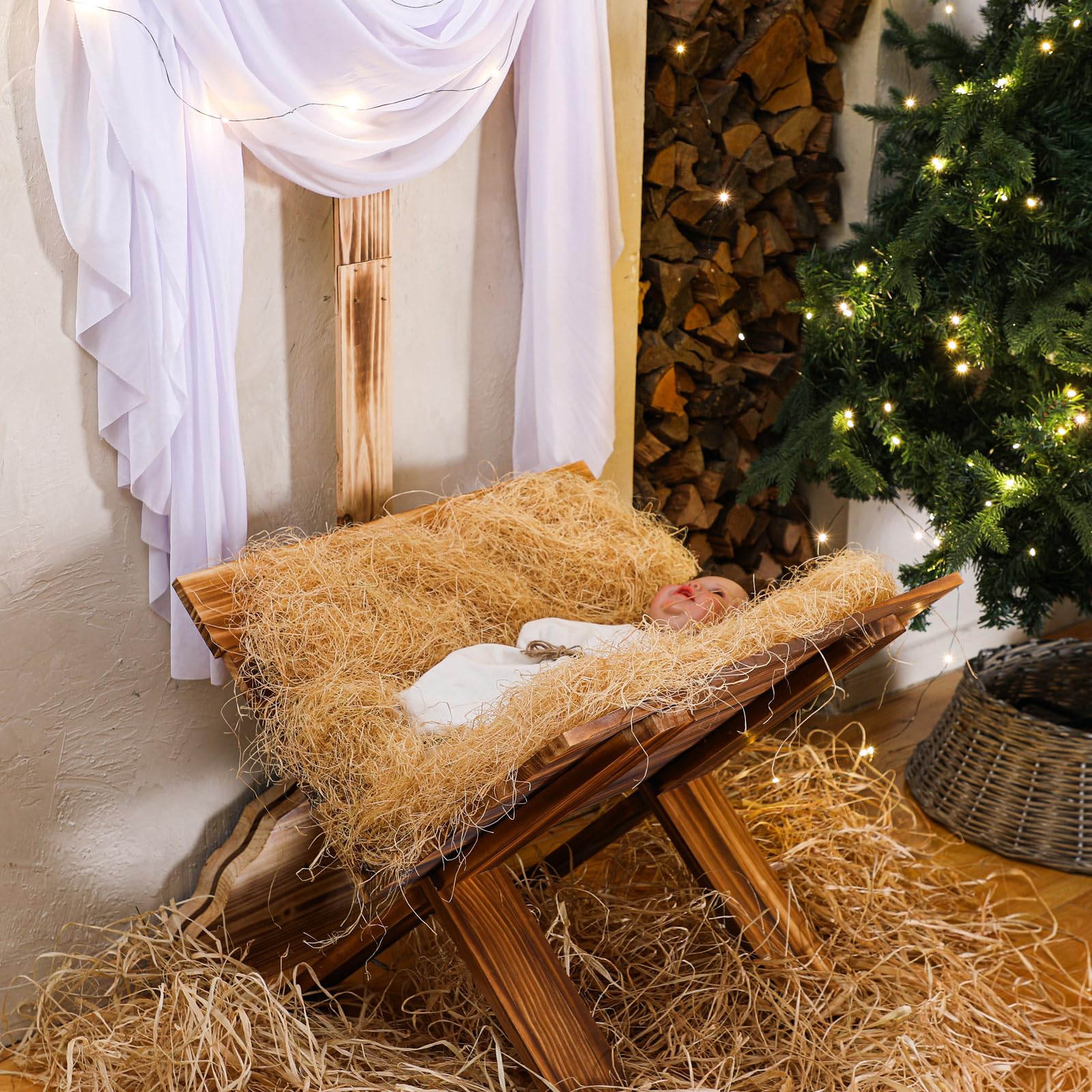 Beeveer lifestyle mantel Christmas setting showing festive atmosphere benefit