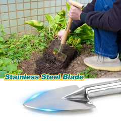 Berry&Bird spade in use digging soil benefit easier transplanting and control