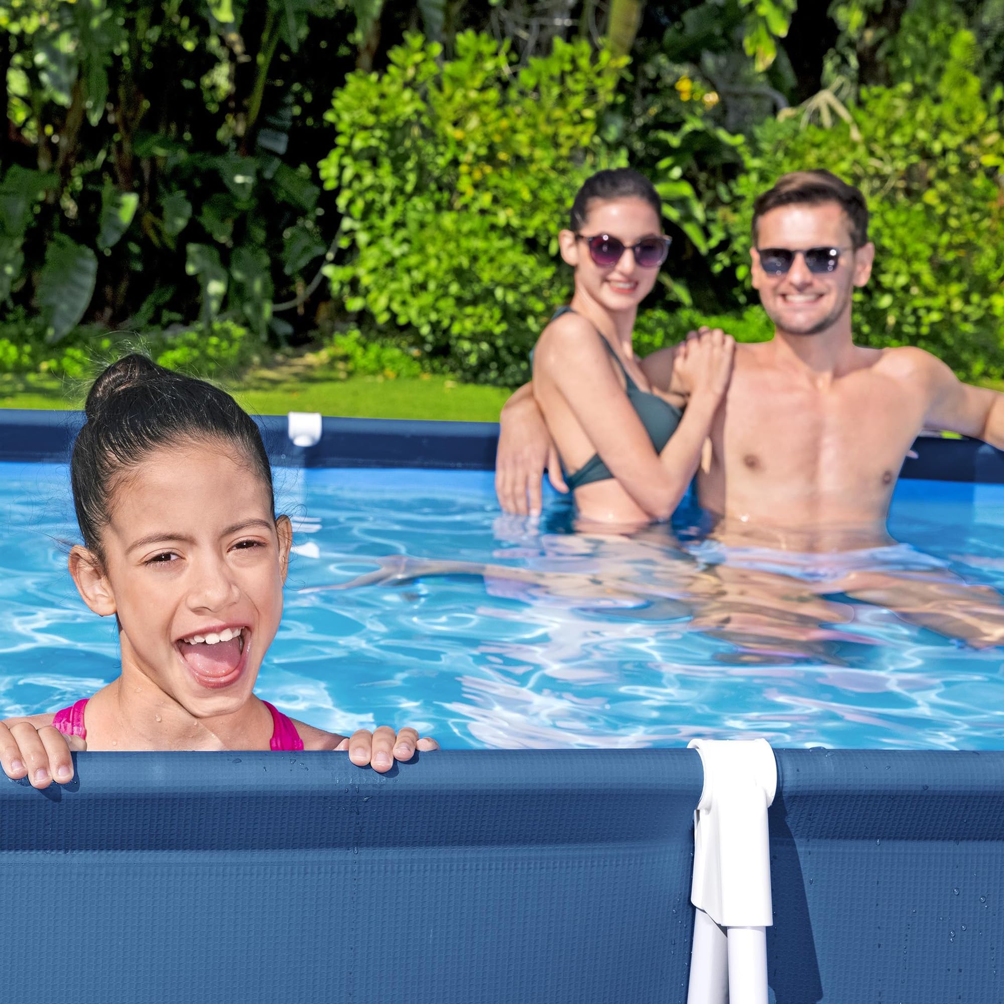 Bestway two people assembling pool with no tools for quick setup
