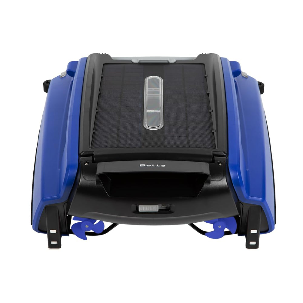 Betta SE front view showing skimmer design and quick debris removal benefit