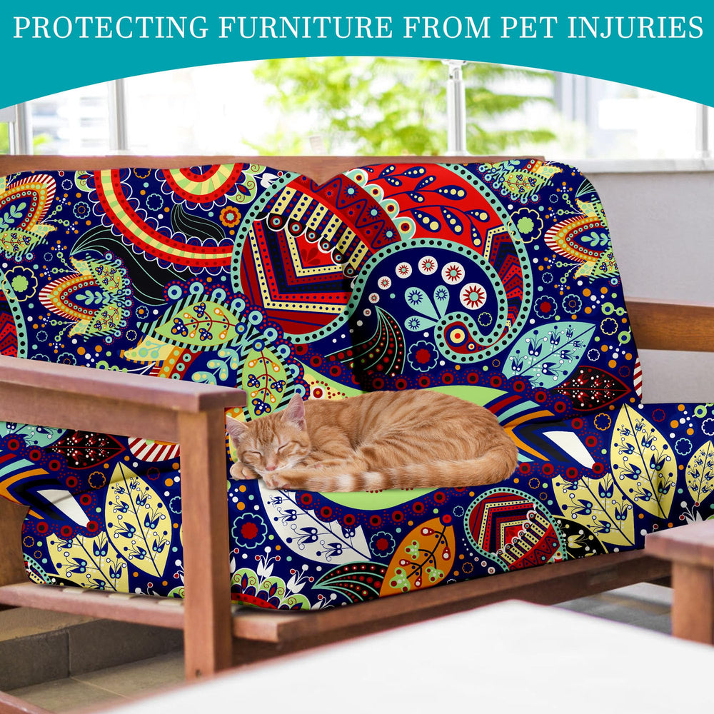 BIETYONE cushion cover next to ruler indicating size range and fit versatility