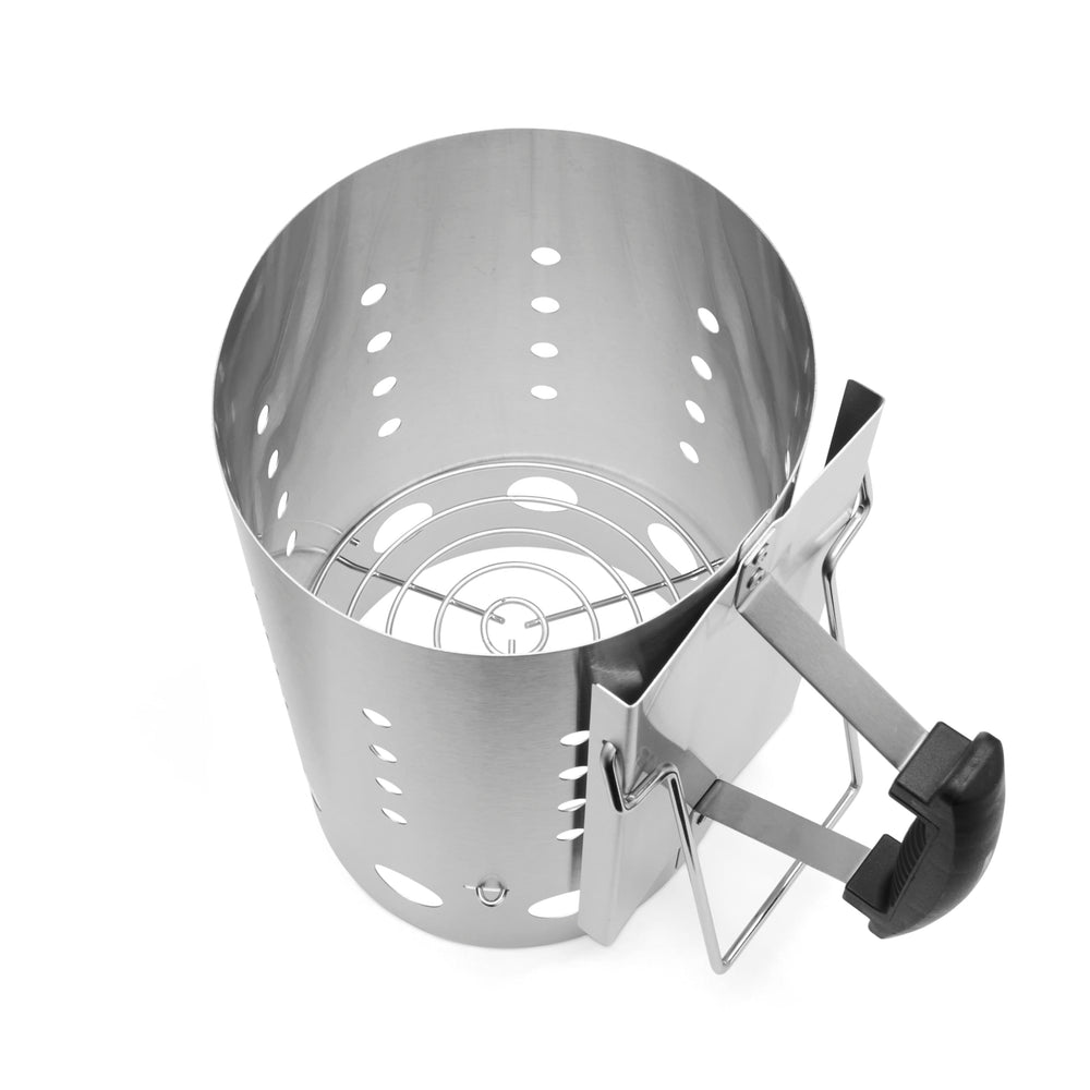 The Bincho Grill next to a hand for scale showing balanced size and easy handling