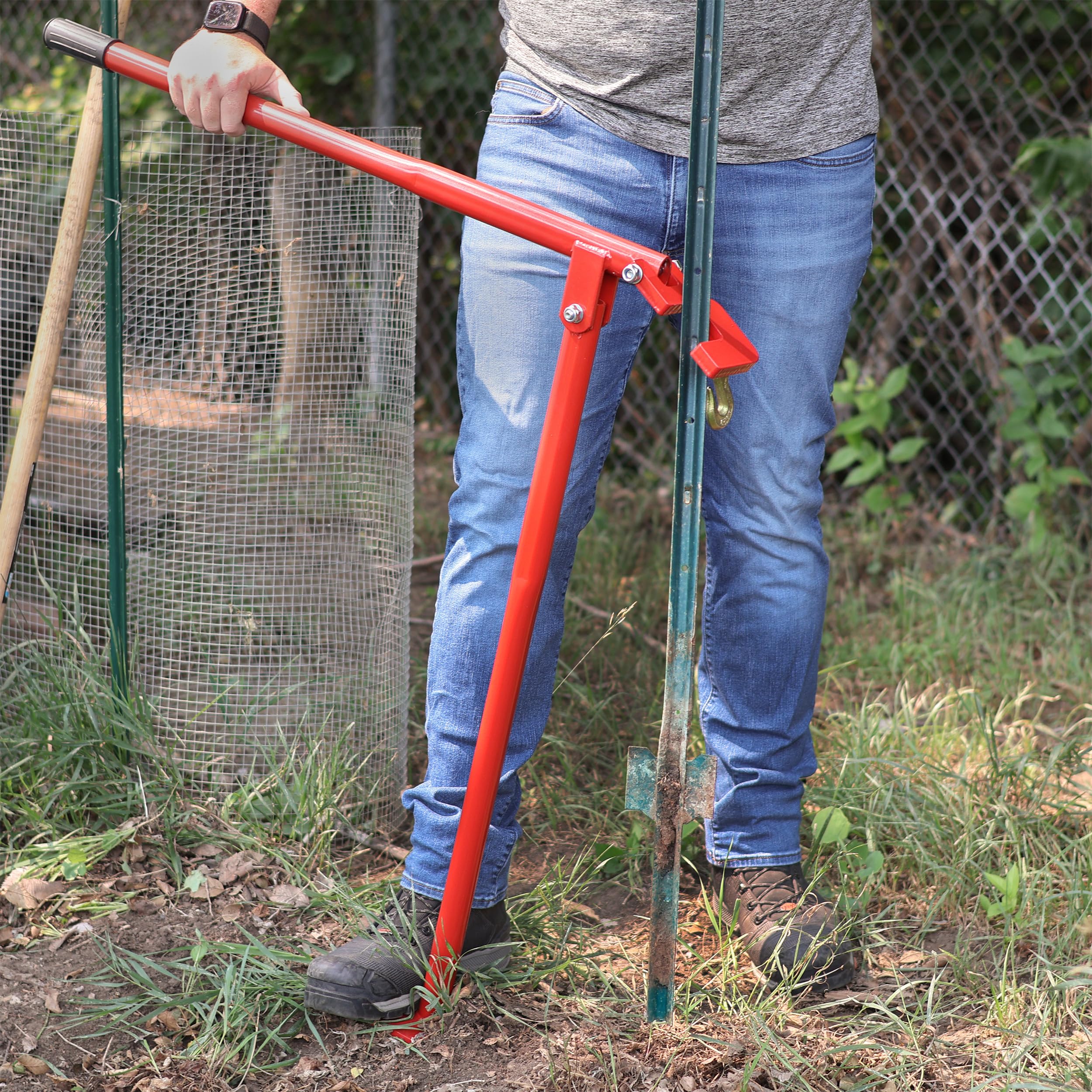 BISupply tool beside removed posts demonstrating efficient cleanup