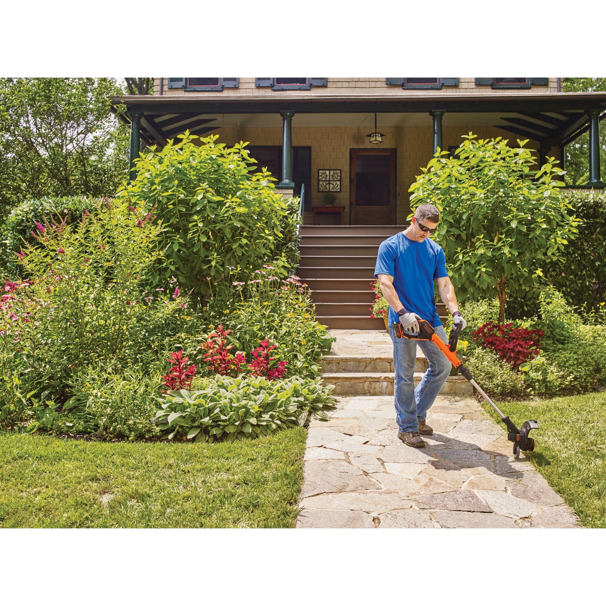 BLACK+DECKER AFS spool and guard detail showing easy replacement and protecting plants