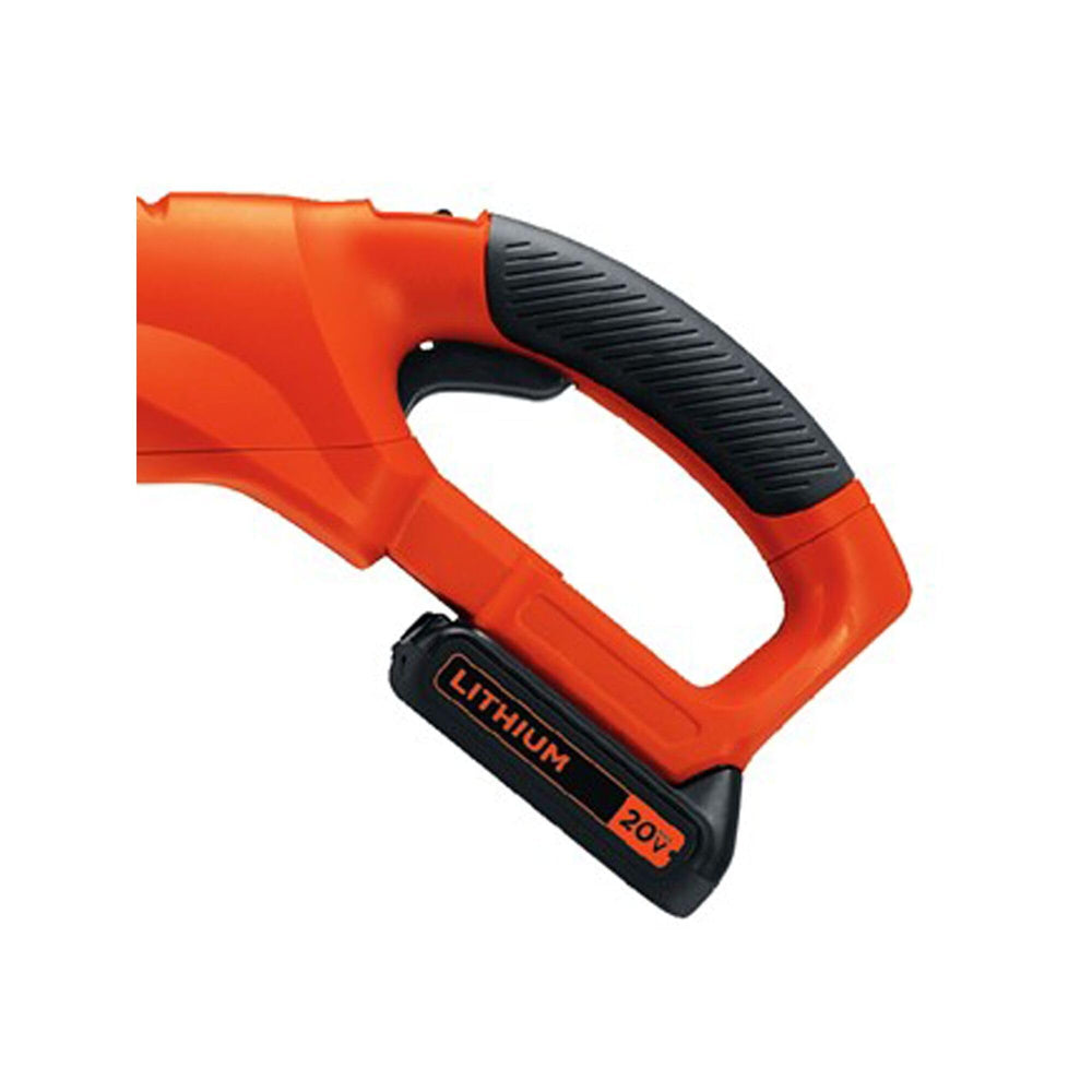 BLACK+DECKER in-line power head detail improving visibility and maneuverability