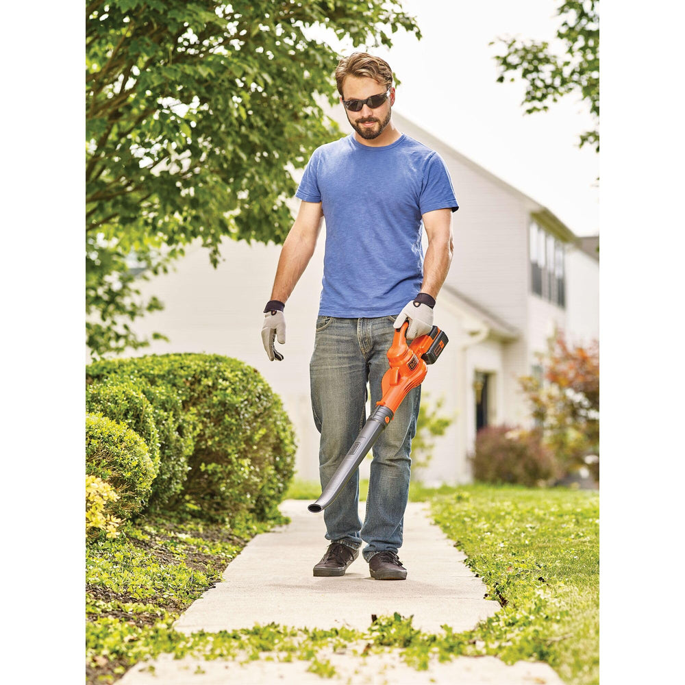 BLACK+DECKER state-of-charge indicator close-up to check battery level easily