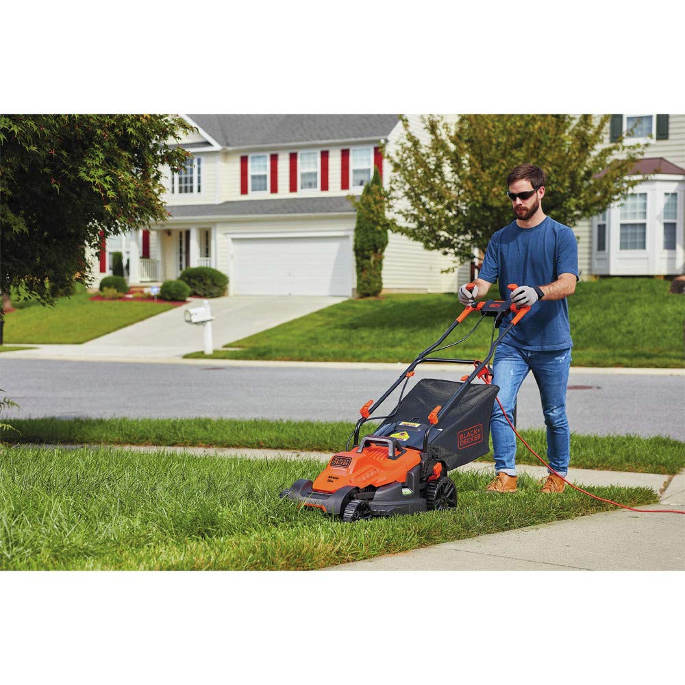 BLACK+DECKER wheel tread detail for superior traction in thicker grass