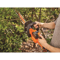 BLACK+DECKER close-up of dual-action blade for reduced vibration