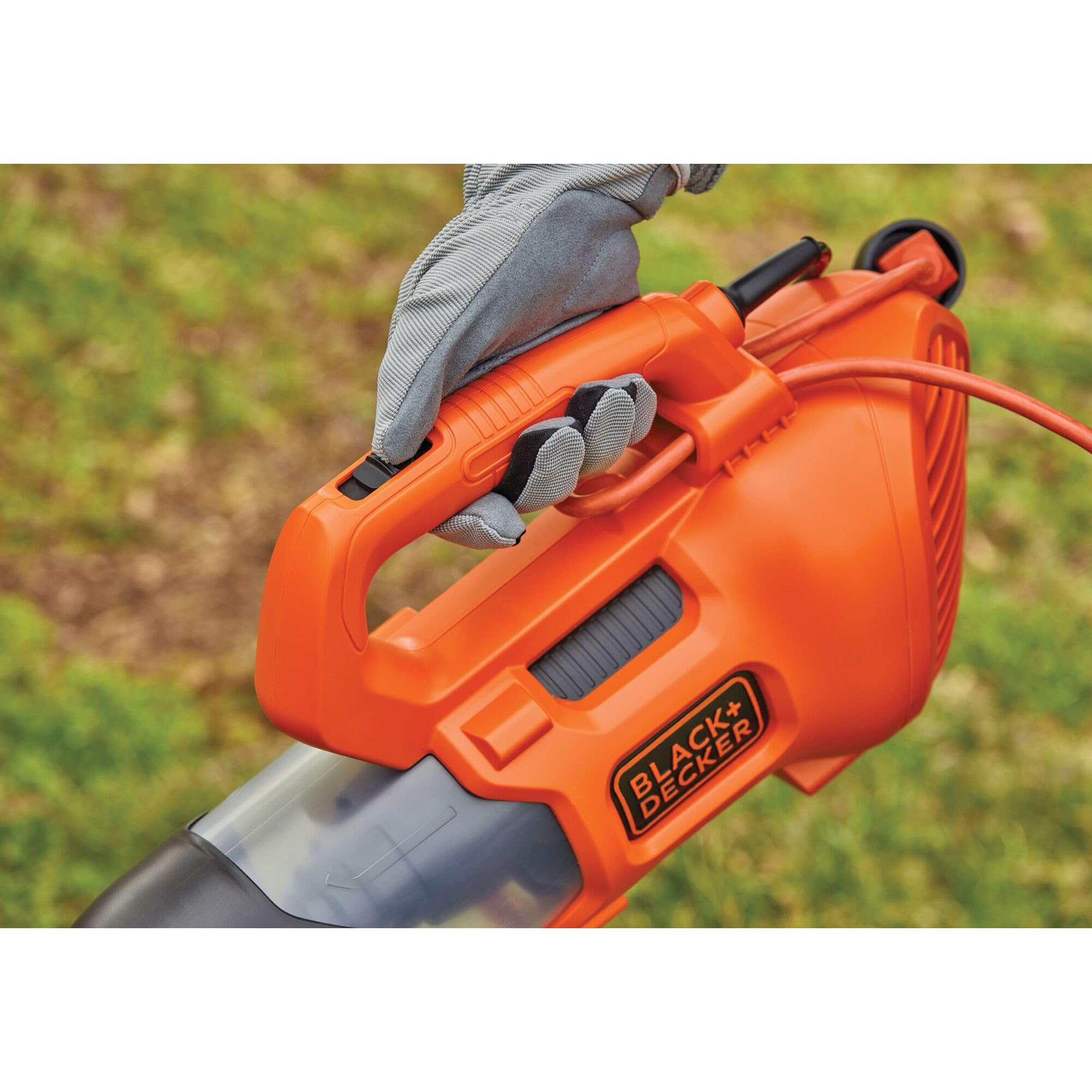 BLACK+DECKER BEBL750 size comparison with hand showing comfortable handling