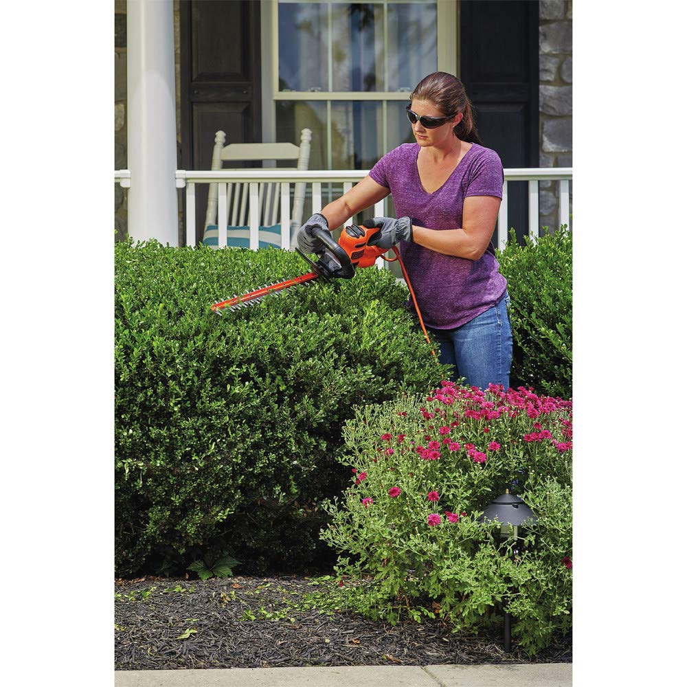 BLACK+DECKER cord retention mechanism detail preventing accidental unplugging