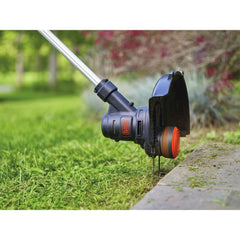 BLACK+DECKER textured handle and micro-grip detail for comfortable control and reduced fatigue