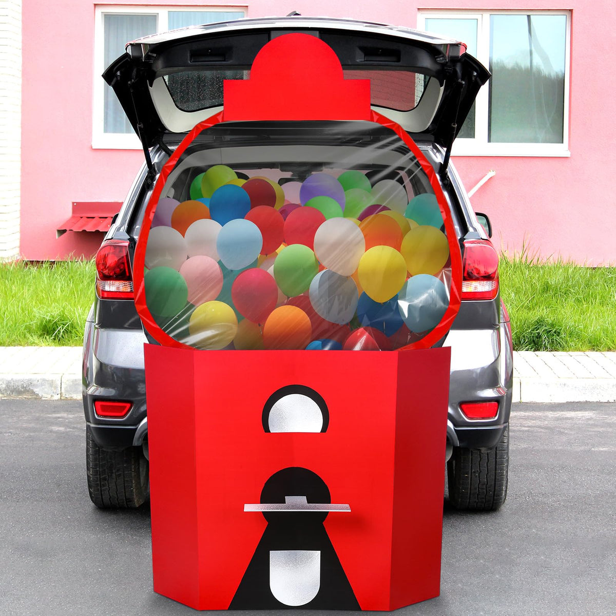 Blosssound gumball machine front view showing bright red design and attraction