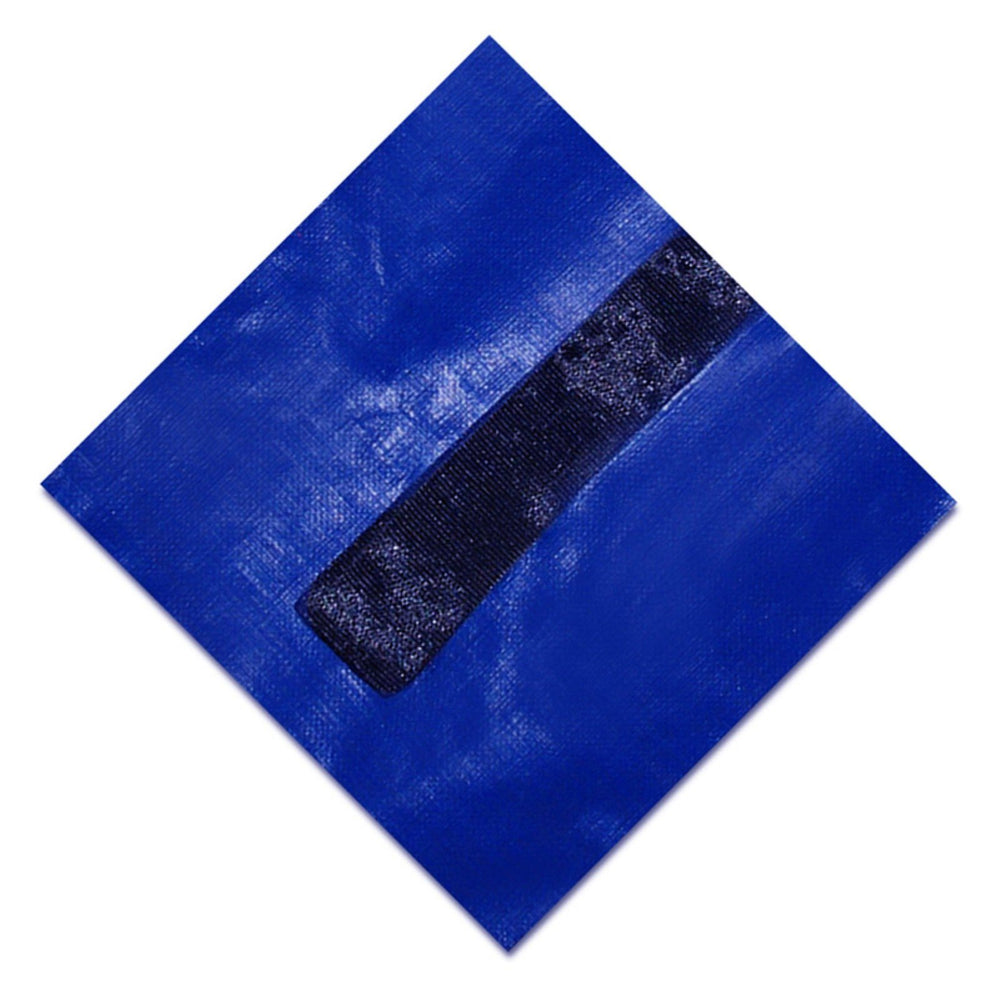 Blue Wave close-up of heat-sealed seam and grommet for durable protection