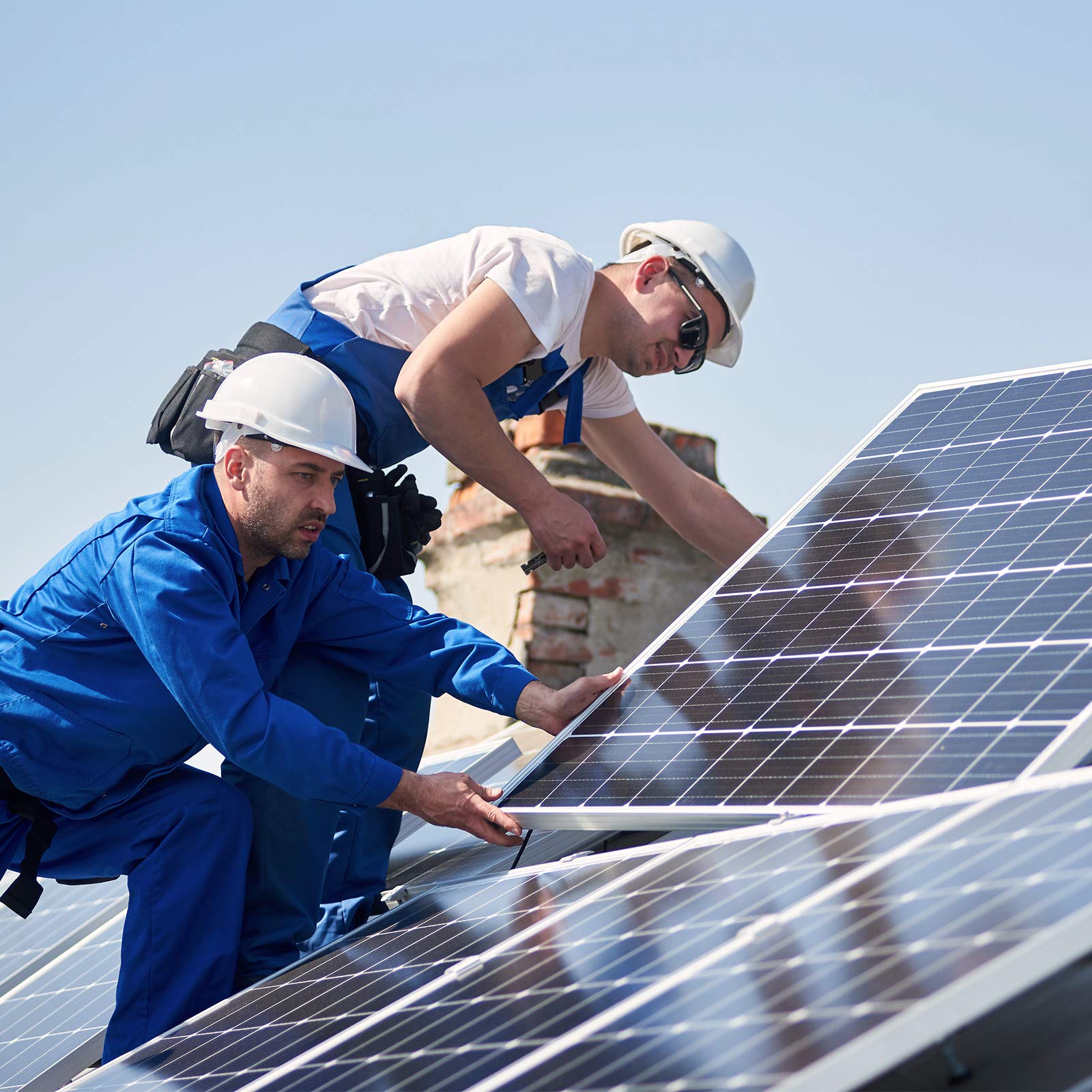 BougeRV inline fuse in RV solar installation illustrating outdoor-ready protection for mobile systems
