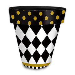 Briarwood Lane front view of checkerboard planter showing full design and benefit of decorative curb appeal
