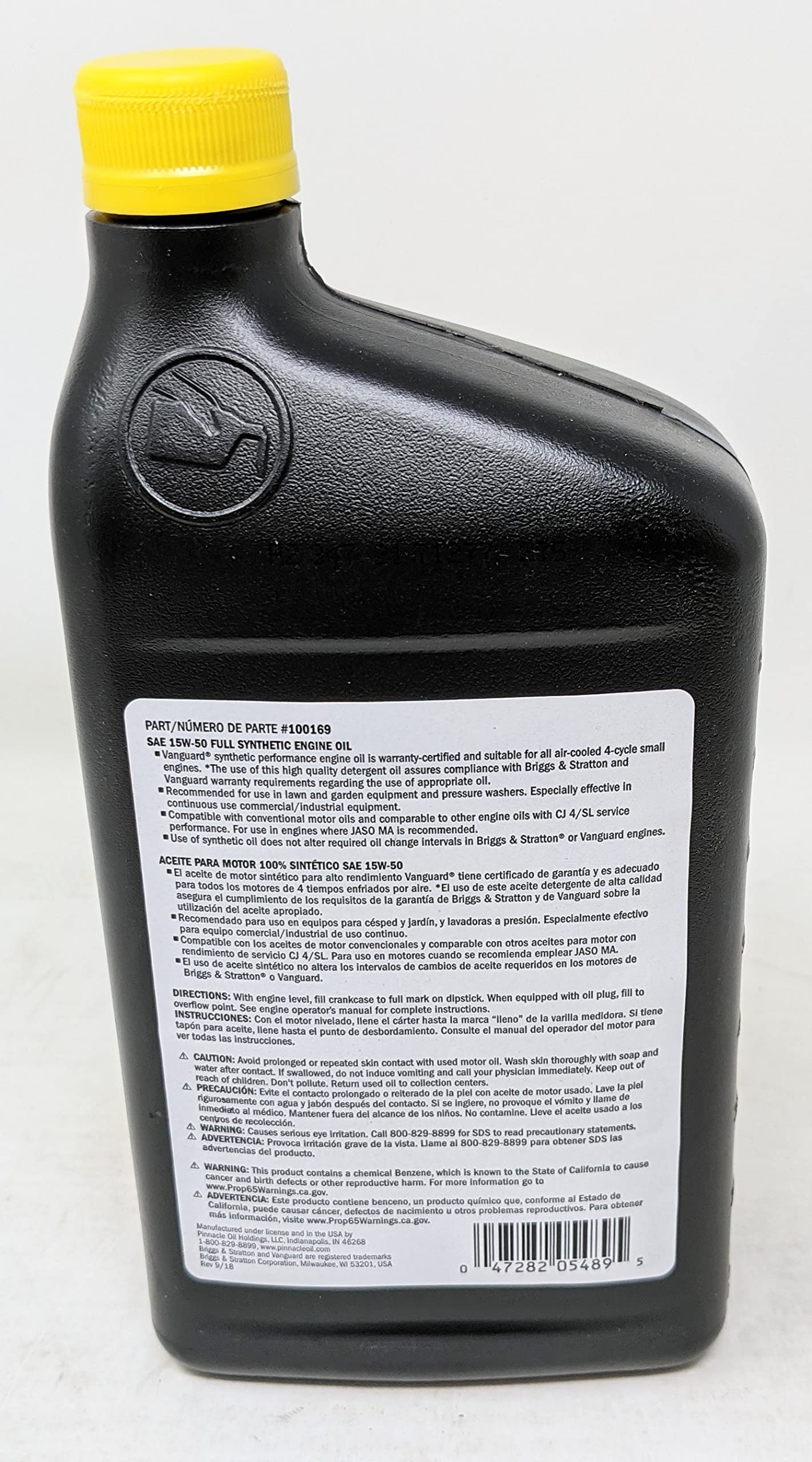 Briggs & Stratton oil pouring close-up over dipstick, highlights smooth synthetic flow benefit