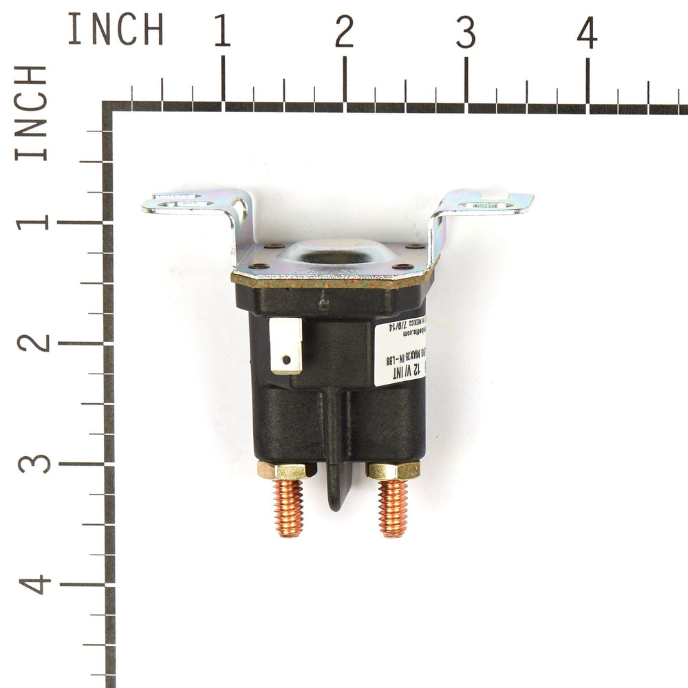 Briggs & Stratton terminal close-up highlighting clean connections for reliable contact