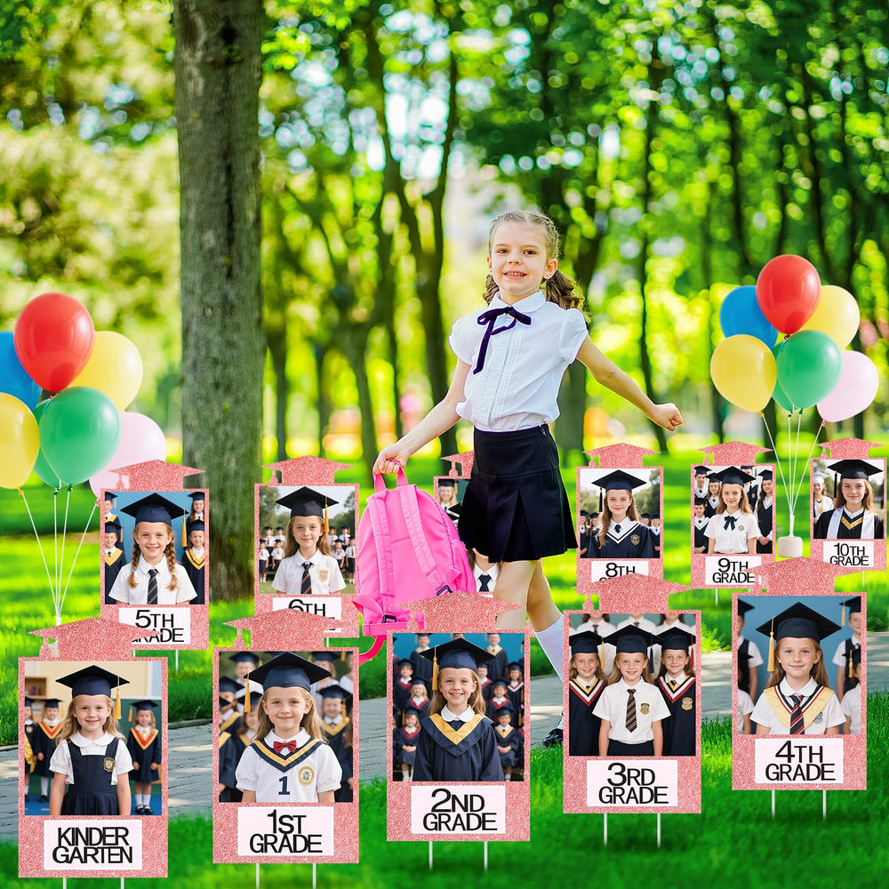 Briwooody party backdrop with signs and balloons, creates memorable graduation scene