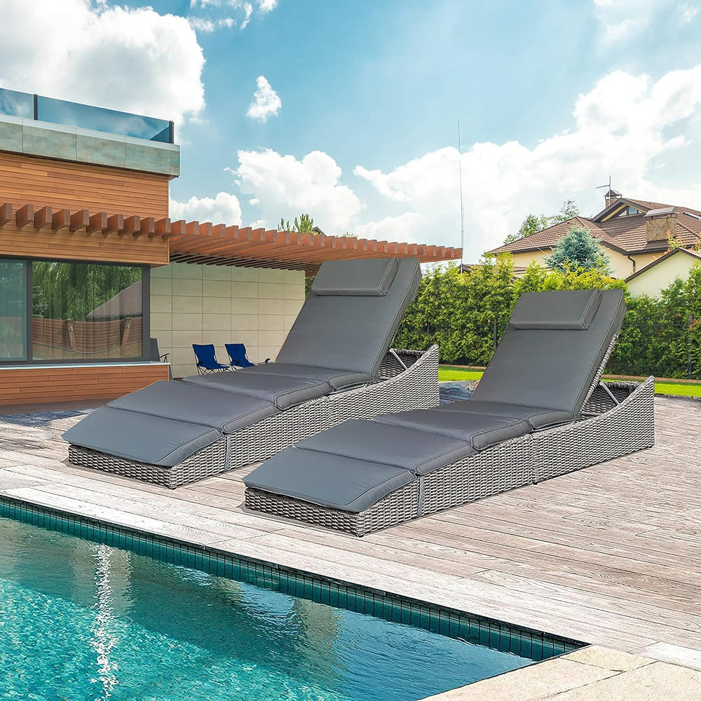 BTEXPERT close-up of PE rattan weave highlighting weather-resistant texture