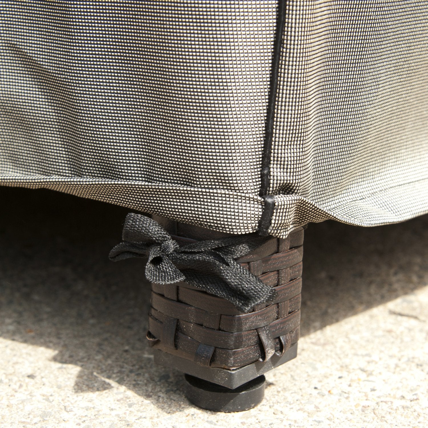 Budge sewn-in vent closeup showing breathable airflow benefit