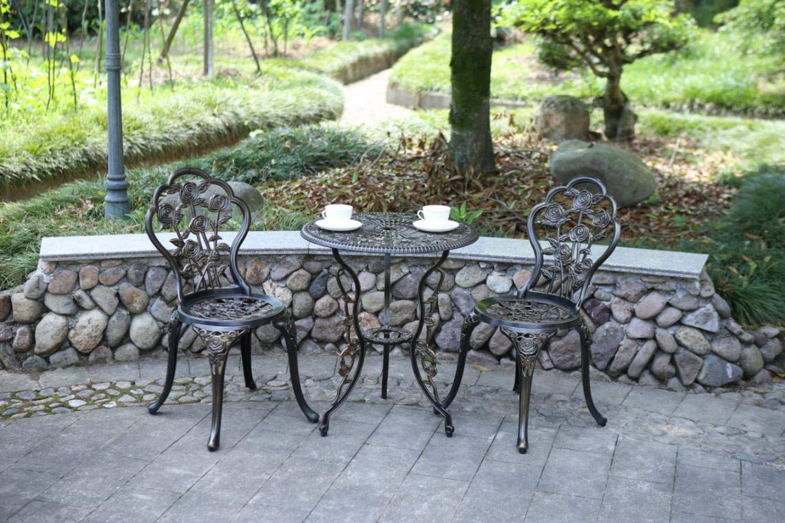 C/G patio casa set with measuring tape showing dimensions and scale for placement