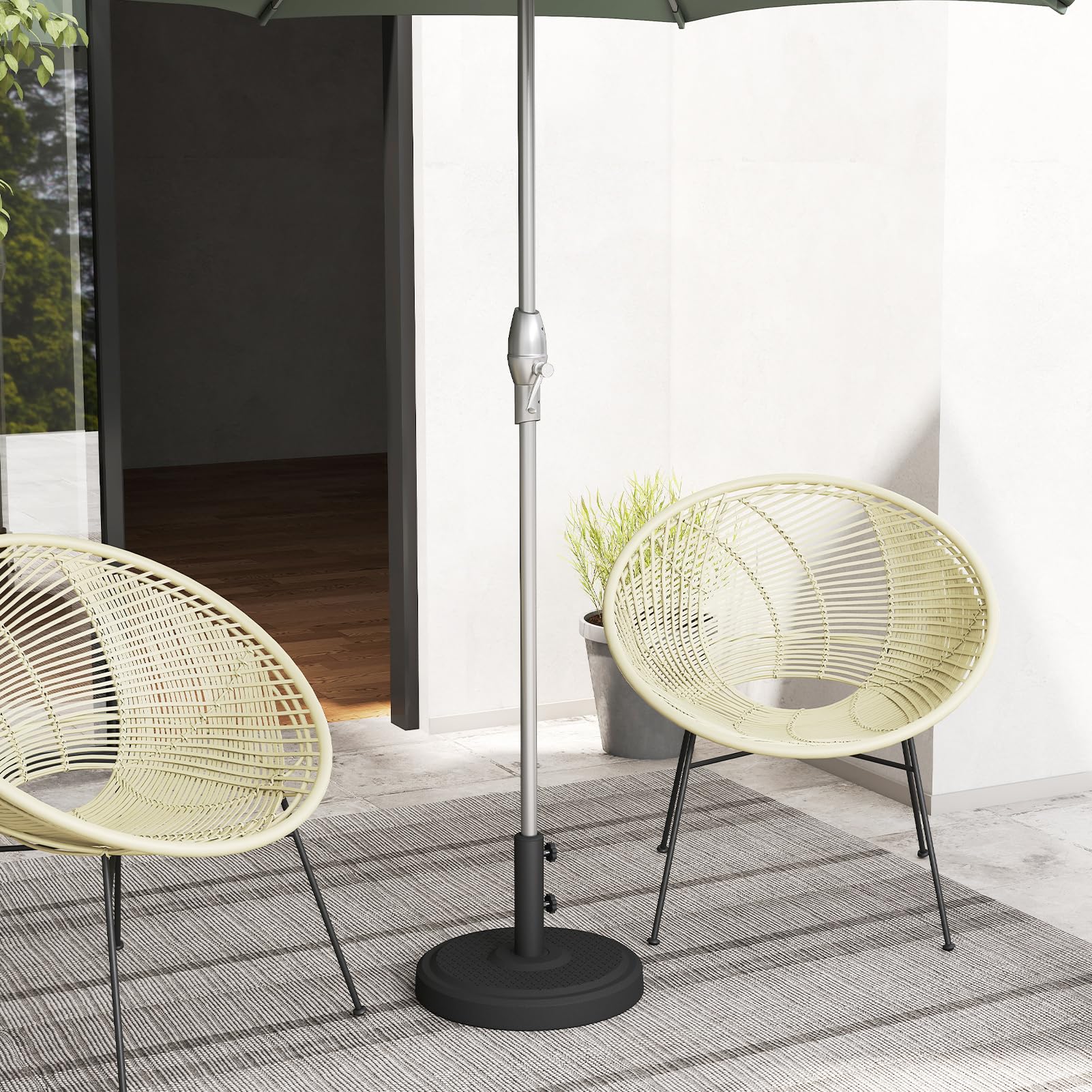 C-Hopetree textured recycled-plastic surface illustrating weather resistance and durability