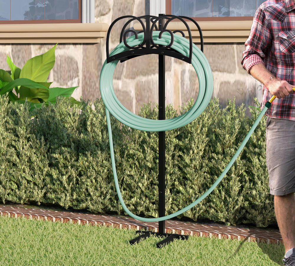 CALIDOLA in yard setting demonstrating tidy organized lawn