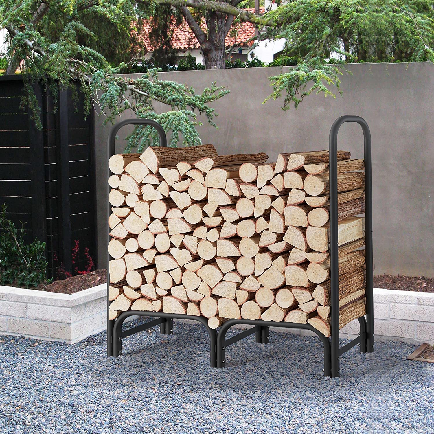 CALIDOLA scale comparison with firewood bundle showing generous capacity benefit