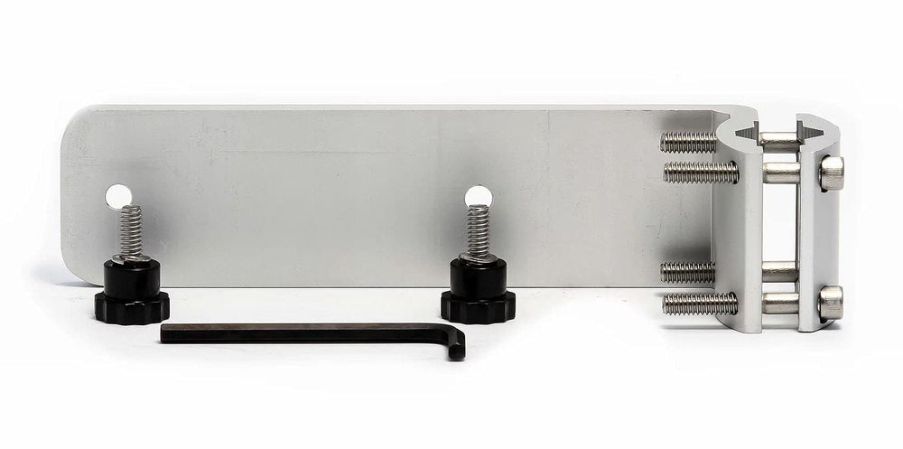 Camco Kuuma close-up of clamp hardware highlighting corrosion resistance benefit